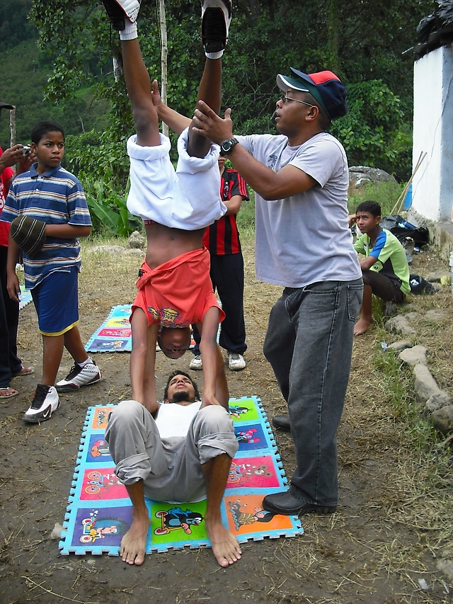 Carta del compañero Fabio Ancheta y micro radial por su libertad