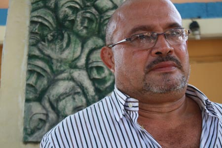 Solidaridad con Victor Martínez, luchador amenazado de muerte.