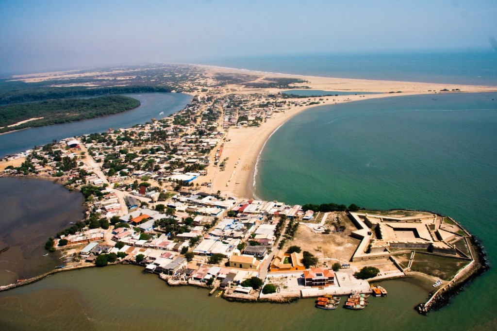 Arias atracó de nuevo en el puerto del olvido.