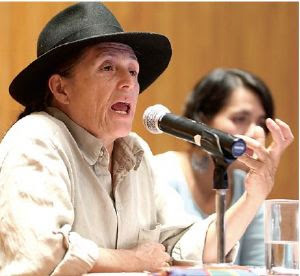 Silvia Rivera Cusicanqui: Extractivismo, militarismo y prebendalismo en el TIPNIS (audio)