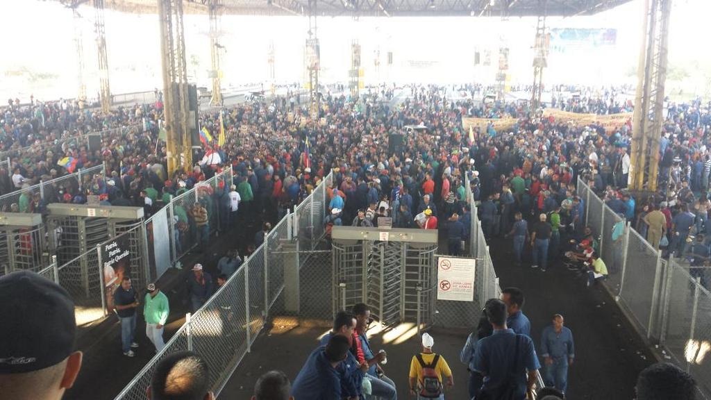 El gobierno intenta imponer un fraudulento acuerdo en Sidor