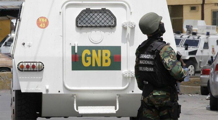 Ni OLP ni Carta Democrática. Huelga General