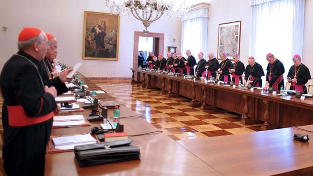 La Iglesia católica obligará por primera vez a los curas con hijos a que se responsabilicen de ellos