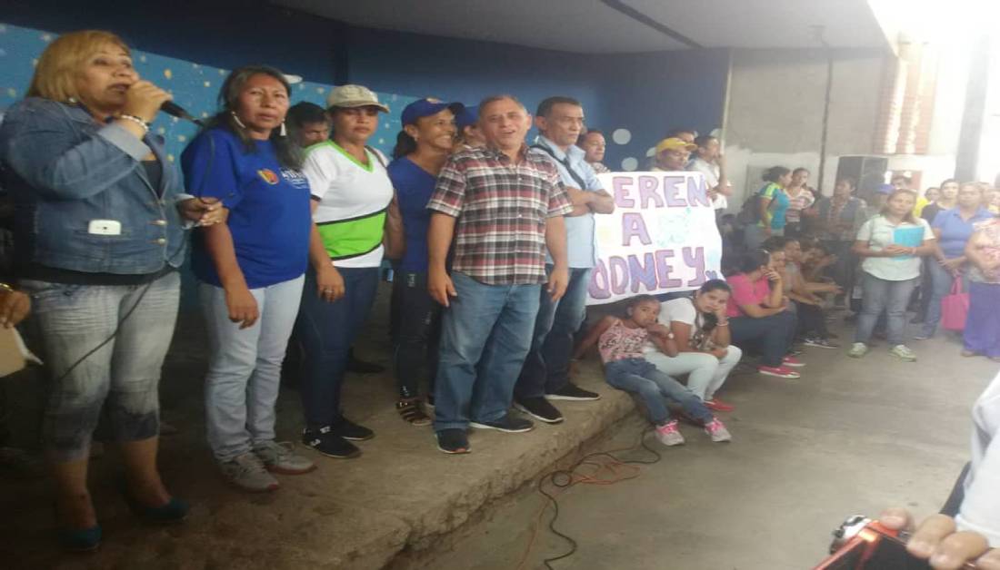 Educadores de Barinas protestaron por detención de un dirigente magisterial